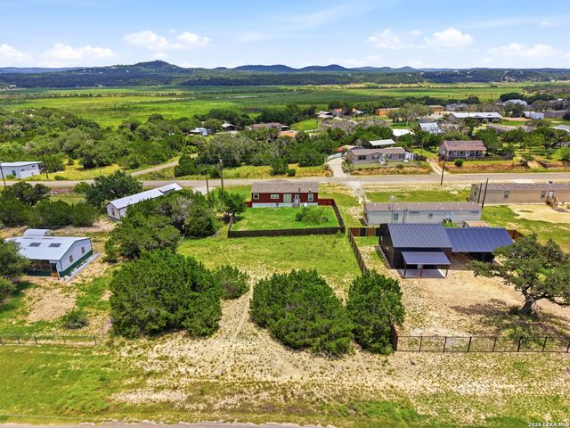 504 PRIVATE ROAD 1523, Bandera, TX 78003