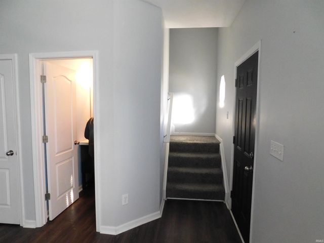 3942 Shepherds Run, Jeffersonville, IN 47130
