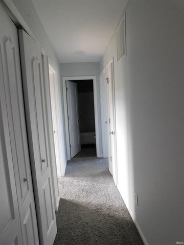 3942 Shepherds Run, Jeffersonville, IN 47130