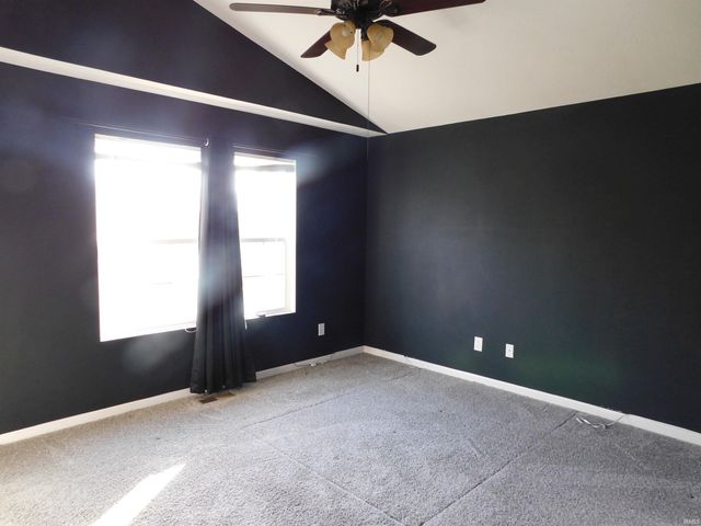 3942 Shepherds Run, Jeffersonville, IN 47130
