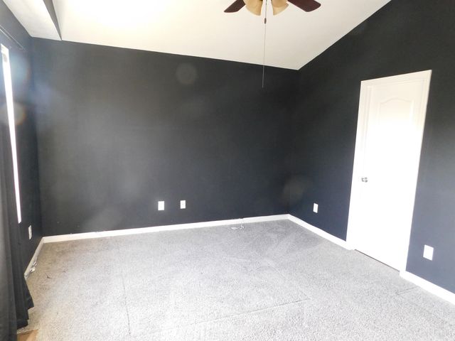 3942 Shepherds Run, Jeffersonville, IN 47130