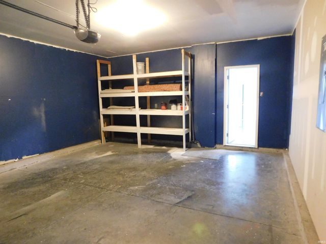 3942 Shepherds Run, Jeffersonville, IN 47130