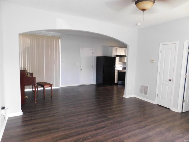 3942 Shepherds Run, Jeffersonville, IN 47130