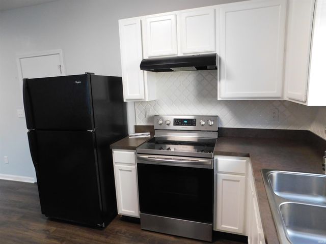 3942 Shepherds Run, Jeffersonville, IN 47130