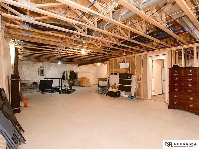 12011 S 212th Street, Gretna, NE 68028