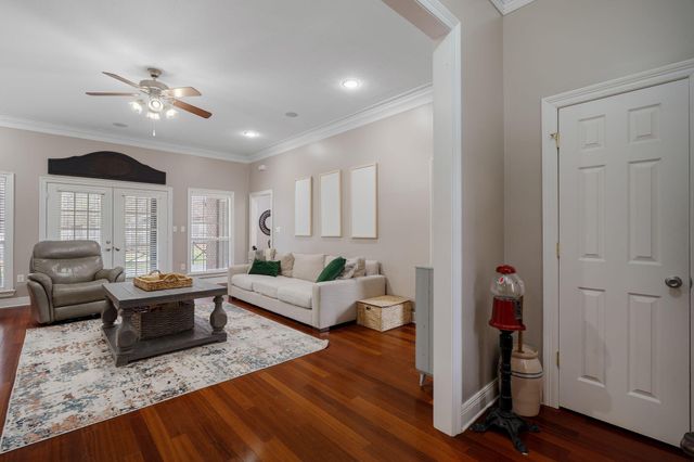 10 Denstone, Hattiesburg, MS 39402