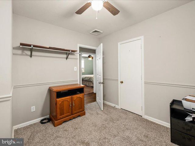 744 W 11TH ST, New Castle, DE 19720
