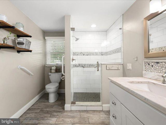 744 W 11TH ST, New Castle, DE 19720