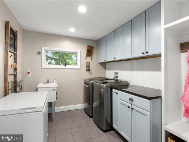 744 W 11TH ST, New Castle, DE 19720