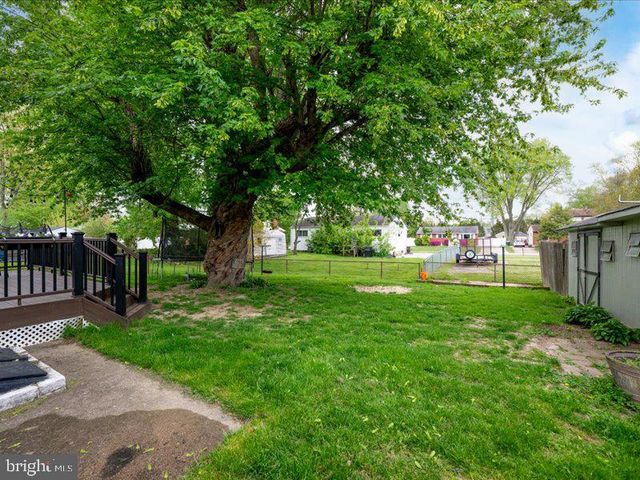 744 W 11TH ST, New Castle, DE 19720