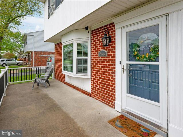 744 W 11TH ST, New Castle, DE 19720