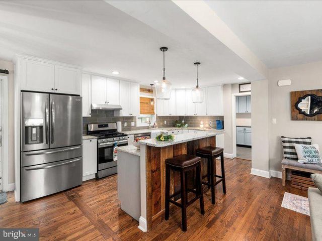 744 W 11TH ST, New Castle, DE 19720