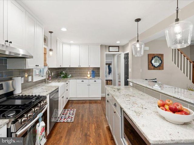 744 W 11TH ST, New Castle, DE 19720