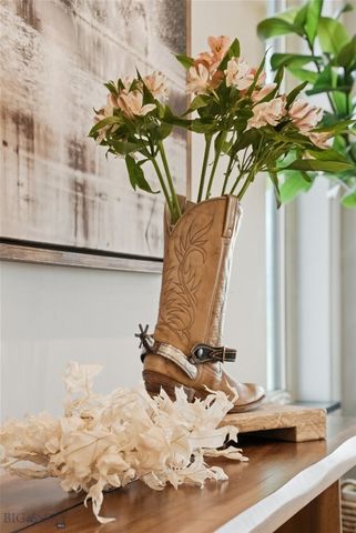 9670 Prairie Rd, Manhattan, MT 59741