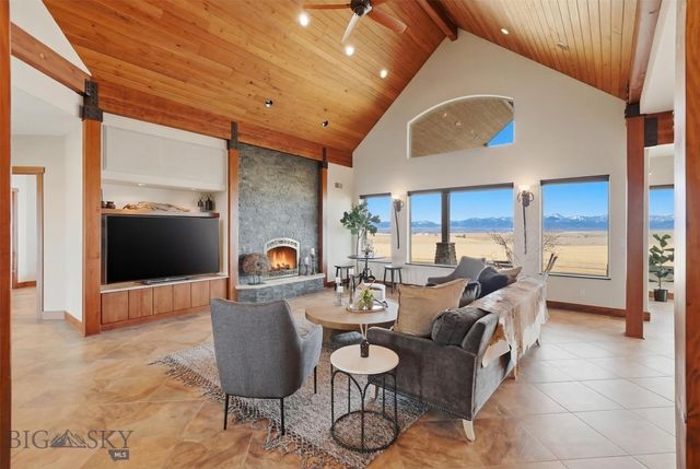 9670 Prairie Rd, Manhattan, MT 59741