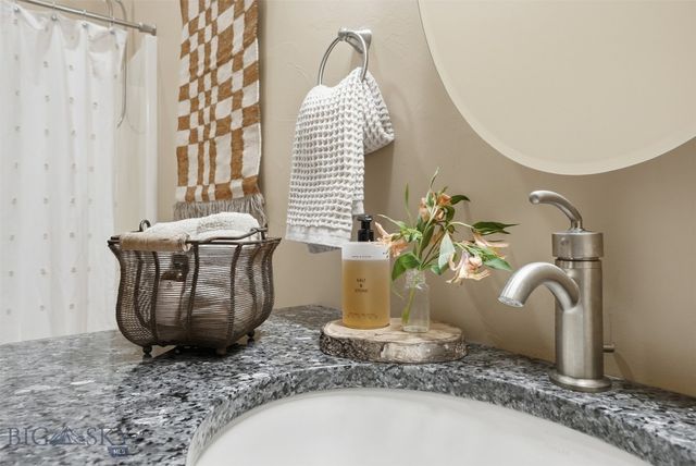 9670 Prairie Rd, Manhattan, MT 59741