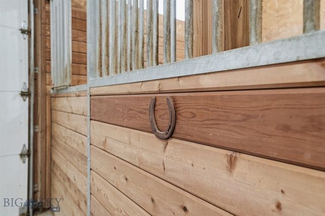 9670 Prairie Rd, Manhattan, MT 59741