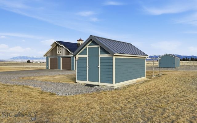 9670 Prairie Rd, Manhattan, MT 59741