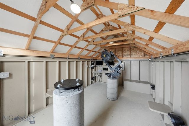 9670 Prairie Rd, Manhattan, MT 59741