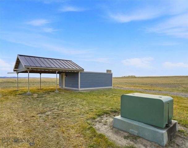 9670 Prairie Rd, Manhattan, MT 59741