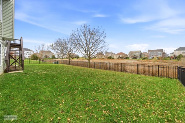 931 S Carly Circle, Yorkville, IL 60560