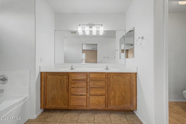 3891 E KENT Avenue, Gilbert, AZ 85296