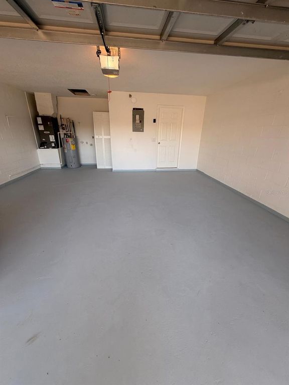 Image 30 of property listing at 12216 FLORIDA WOODS LANE, Orlando, FL 32824