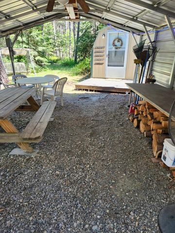 158 Teal Rd, Usk, WA 99156