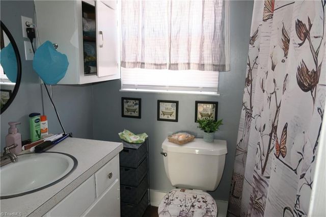 126 J Nettie Drive, Lexington, NC 27292