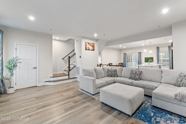 74 Anchor Way 274X, Cliffwood, NJ 07721