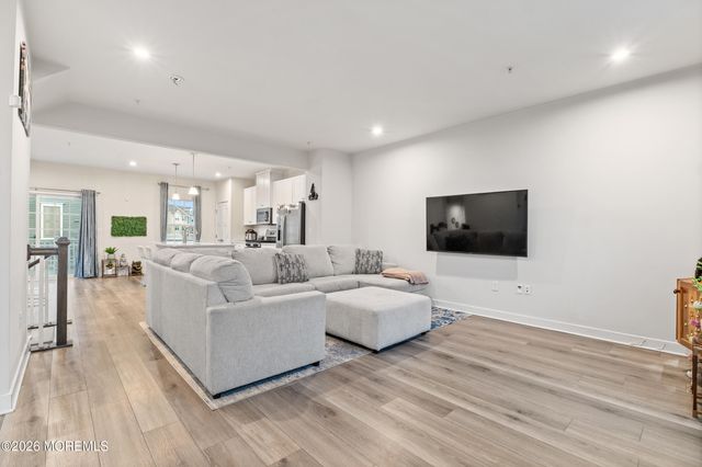 74 Anchor Way 274X, Cliffwood, NJ 07721