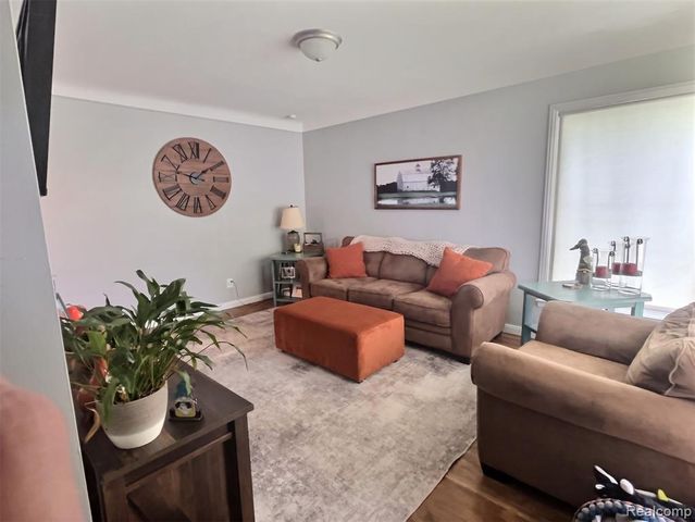 15854 Englewood Avenue, Allen Park, MI 48101