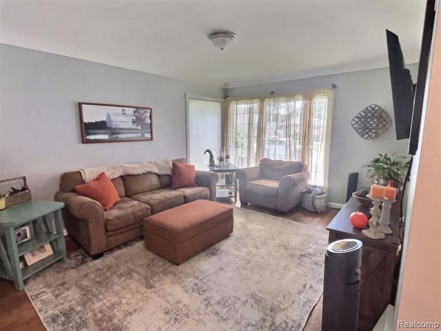 15854 Englewood Avenue, Allen Park, MI 48101