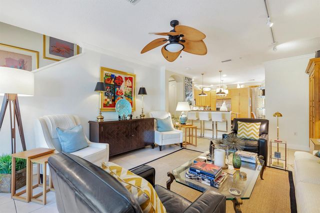 219 N L Street 111, Lake Worth Beach, FL 33460