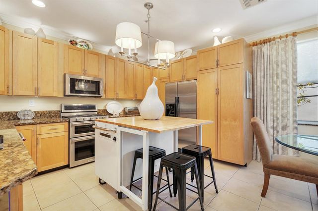 219 N L Street 111, Lake Worth Beach, FL 33460
