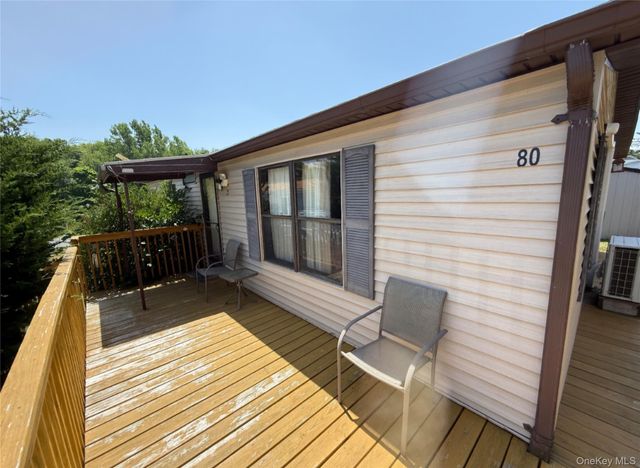 18 Square Hill Road 80, New Windsor, NY 12553