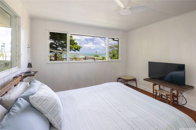 47-220 Kamehameha Highway, Kaneohe, HI 96744