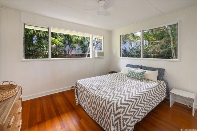 47-220 Kamehameha Highway, Kaneohe, HI 96744