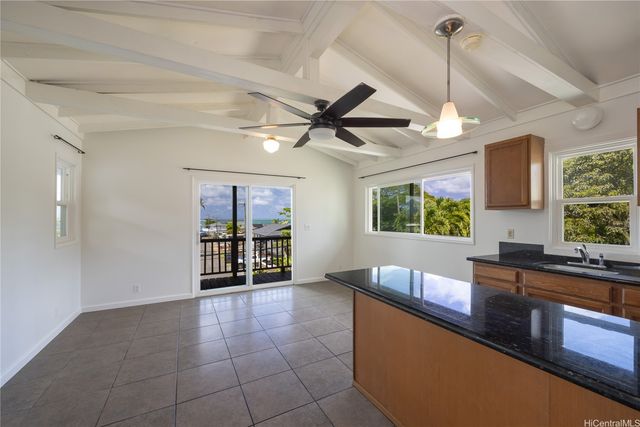 47-220 Kamehameha Highway, Kaneohe, HI 96744