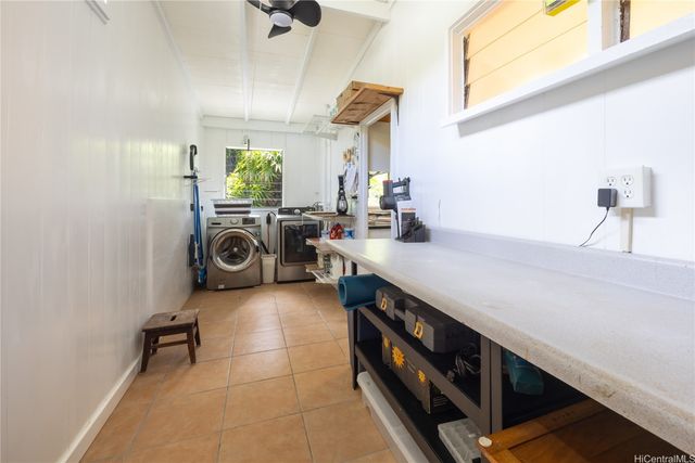 47-220 Kamehameha Highway, Kaneohe, HI 96744