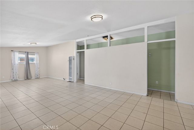 1039 W Avenue J6, Lancaster, CA 93534