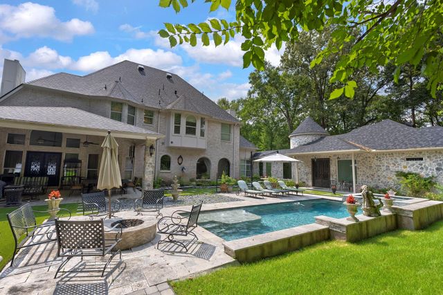 19634 Riverwalk Drive, Porter, TX 77365