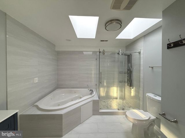 5 NOCTURNE CT, Rockville, MD 20850