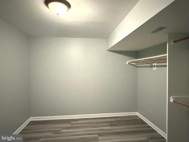 5 NOCTURNE CT, Rockville, MD 20850