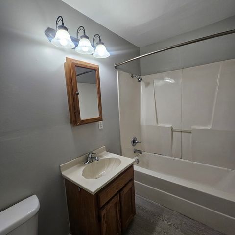 1005 Pace Avenue, Mt Vernon, IL 62864