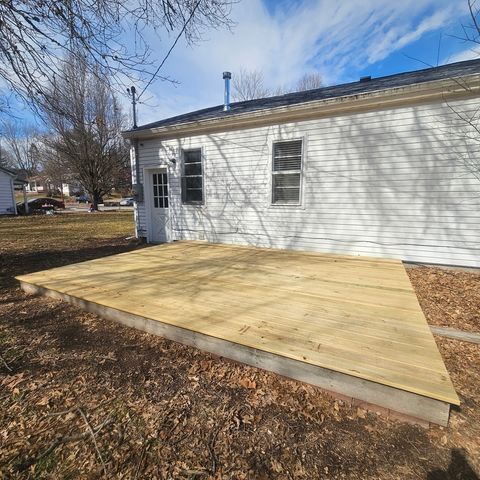 1005 Pace Avenue, Mt Vernon, IL 62864