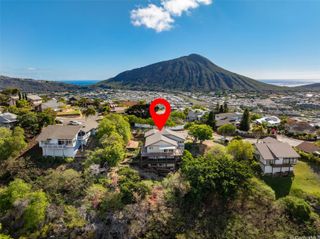 930 Kaahue Street, Honolulu, HI 96825