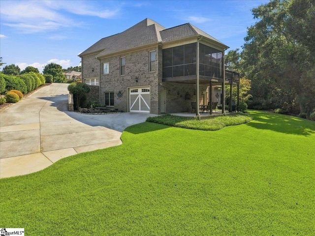 18 Redwing Court, Greer, SC 29651