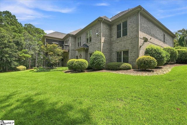 18 Redwing Court, Greer, SC 29651