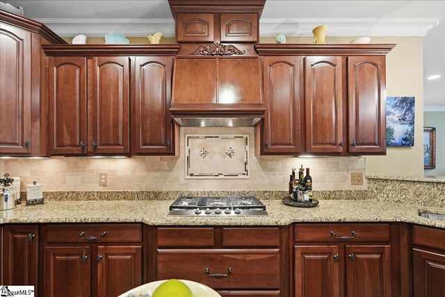 18 Redwing Court, Greer, SC 29651